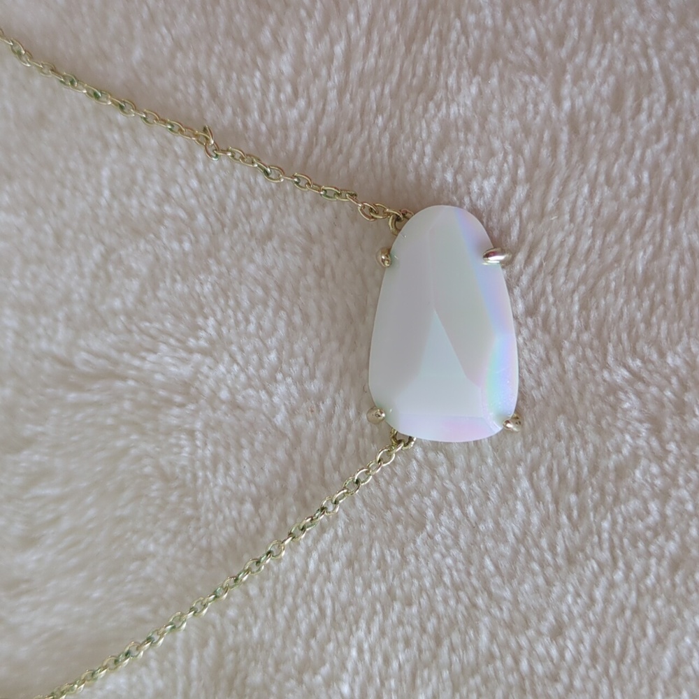Kendra Scott Isla White Iridescent Gold Necklace